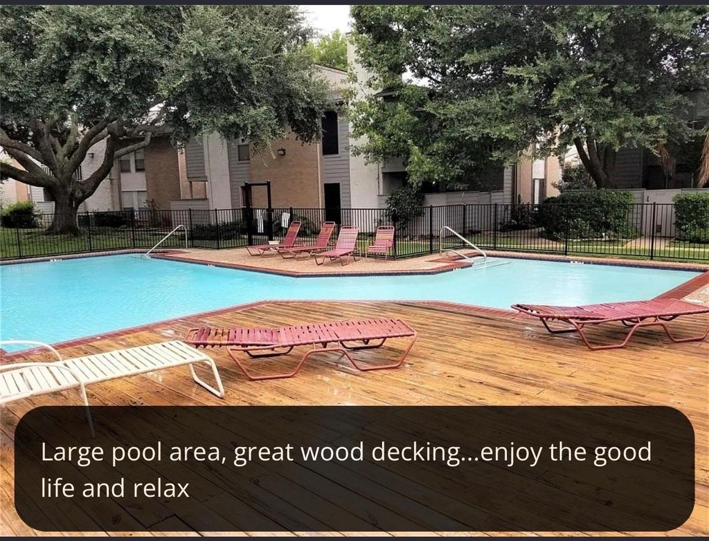 260 El Dorado Boulevard - Photo 1
