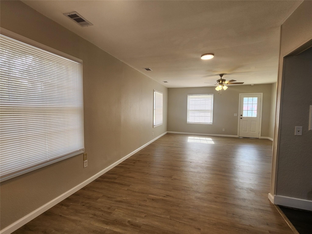 138 W Marion - Photo 19