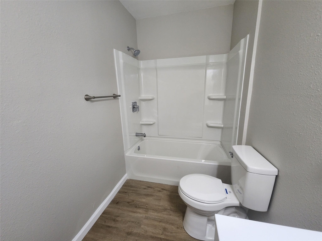 138 W Marion - Photo 11