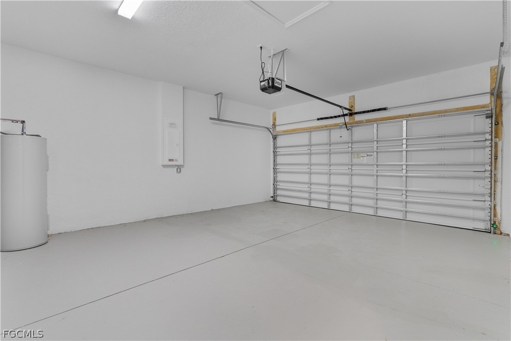 1601 E 7th Street - Photo 18