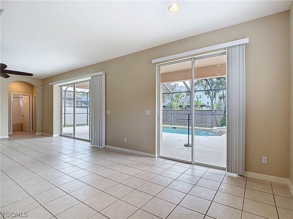 2798 Via Piazza Loop - Photo 16