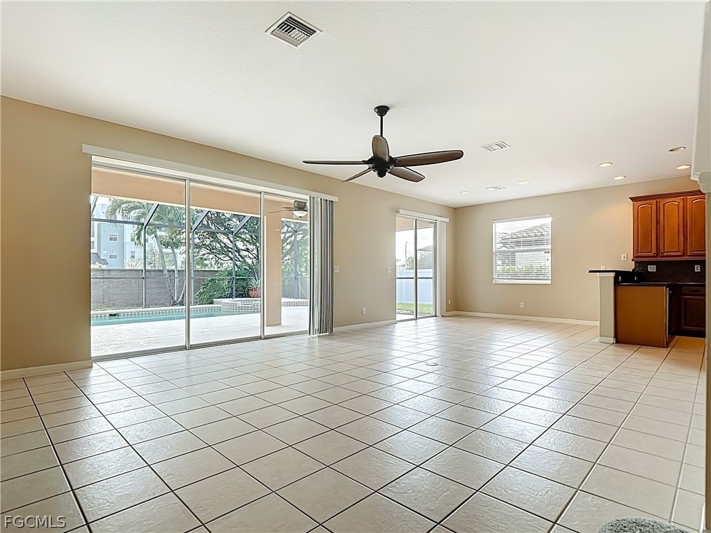 2798 Via Piazza Loop - Photo 9