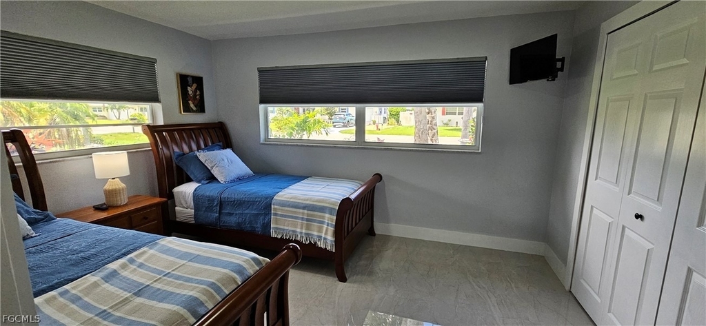 251 Se 46th Street - Photo 13