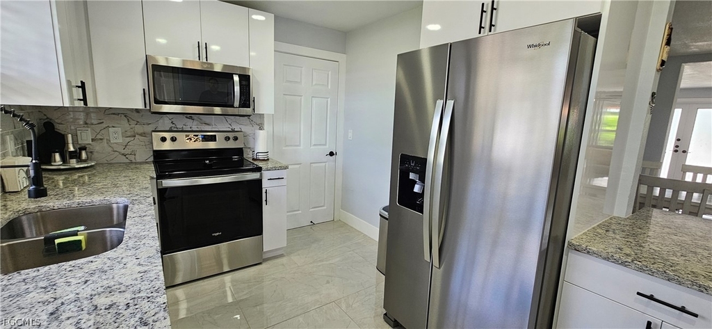 251 Se 46th Street - Photo 19