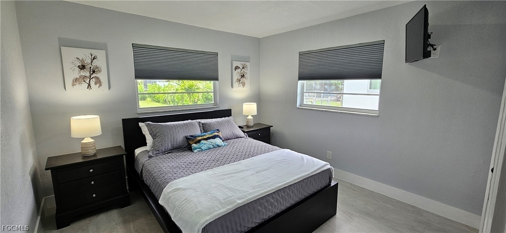 251 Se 46th Street - Photo 6