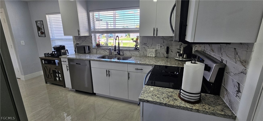 251 Se 46th Street - Photo 27