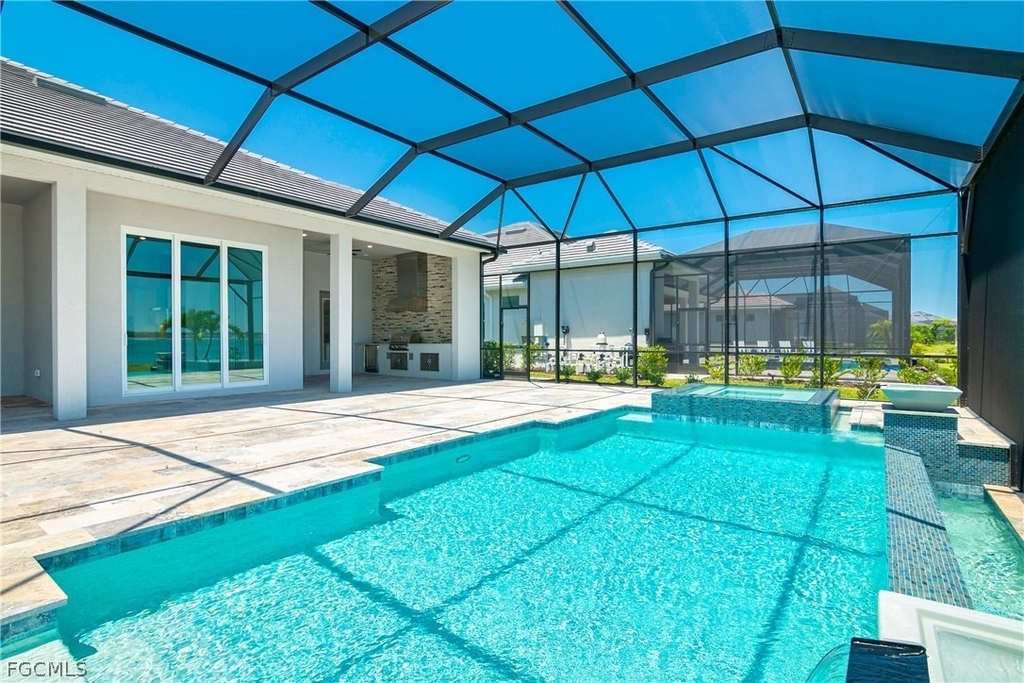 18837 Wildblue Boulevard - Photo 32