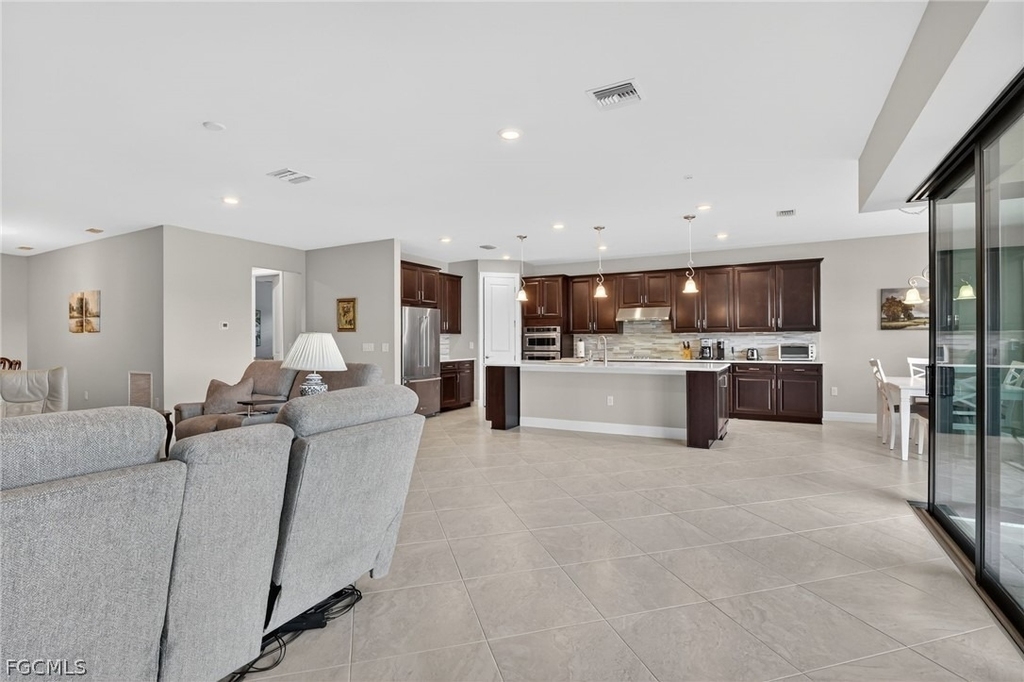 11279 Thurston Chase - Photo 8