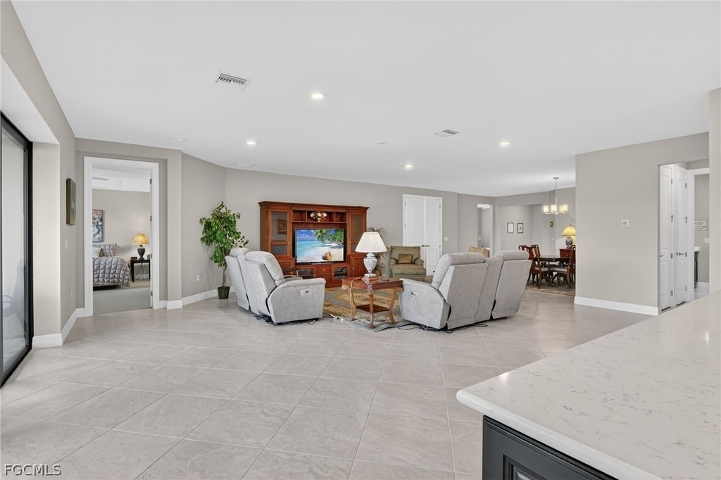11279 Thurston Chase - Photo 7