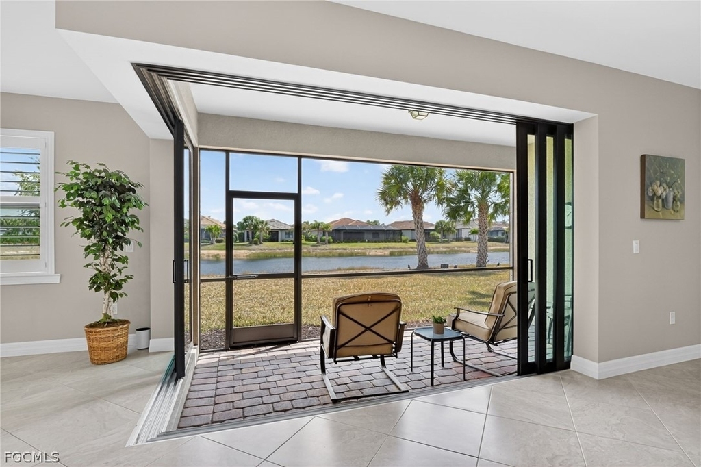 11279 Thurston Chase - Photo 16