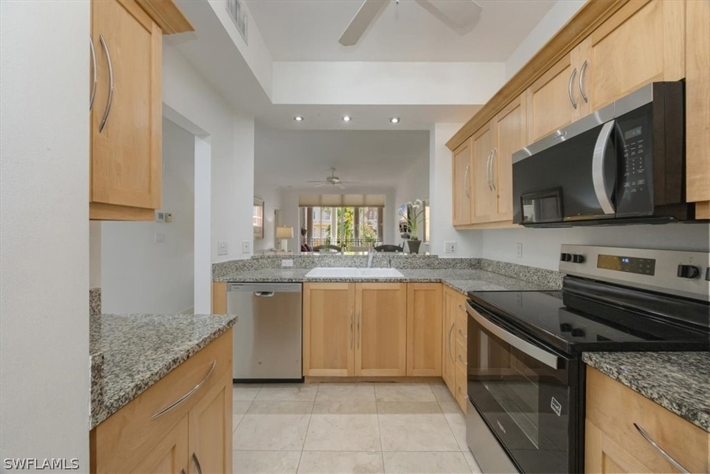 410 Bayfront Place - Photo 4