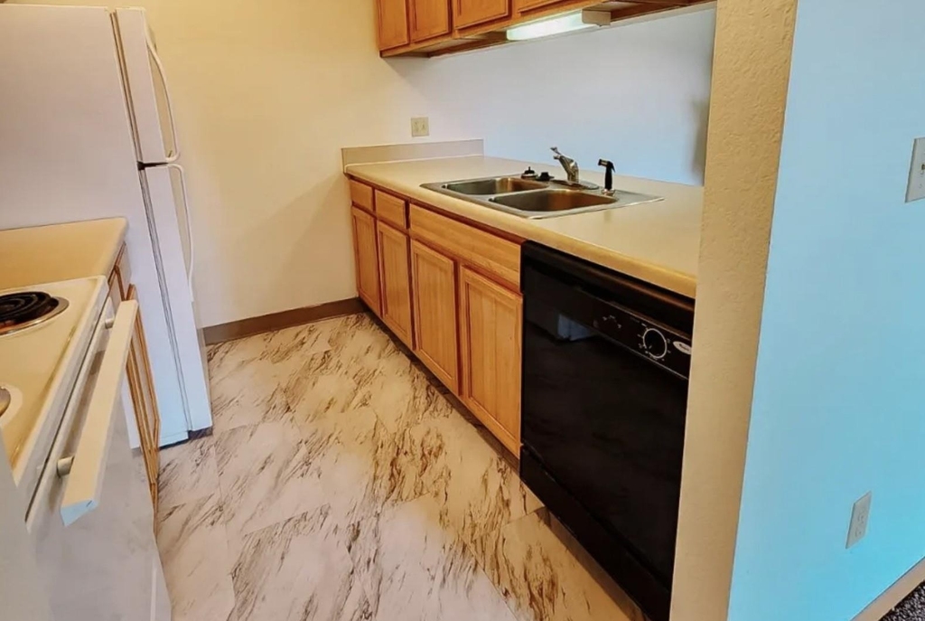 125 W Harrington Road - Photo 9