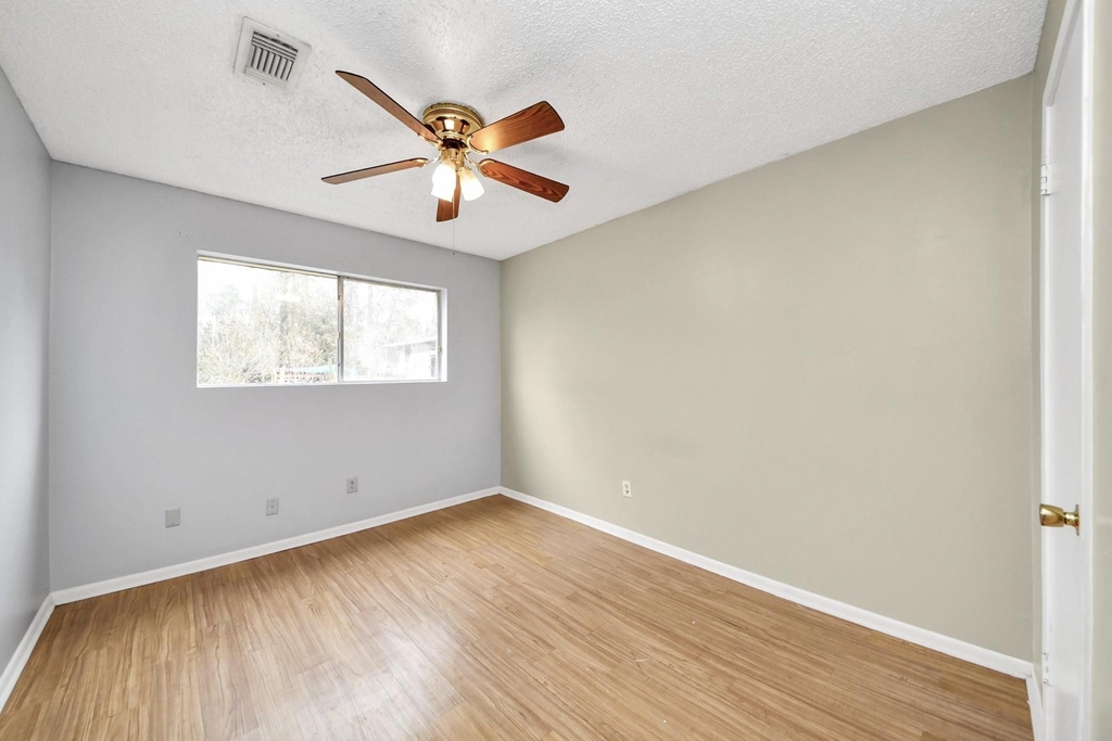1006 Perry Street - Photo 34