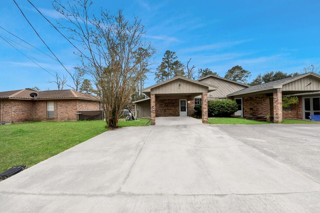 1006 Perry Street - Photo 1