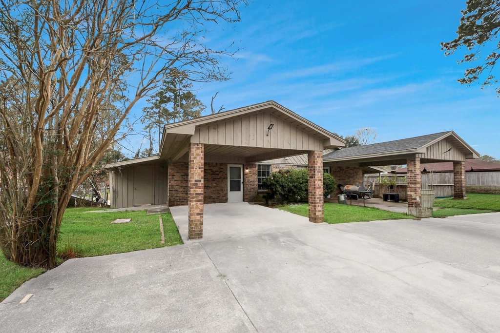 1006 Perry Street - Photo 3