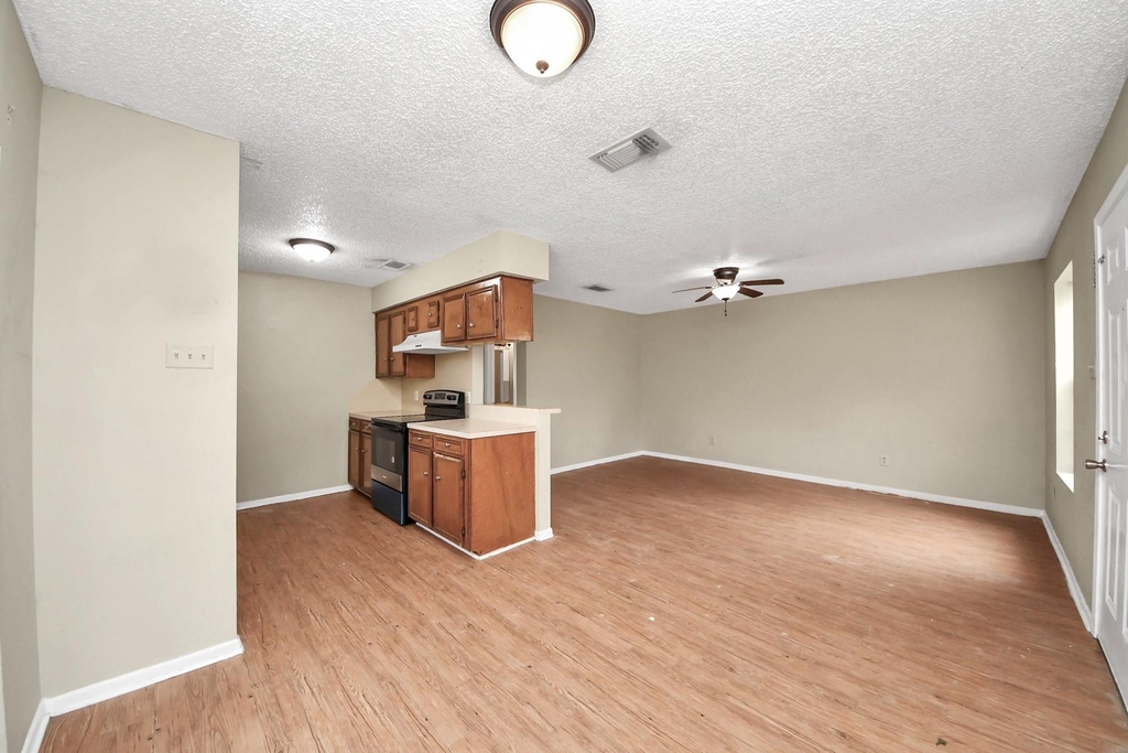 1006 Perry Street - Photo 17