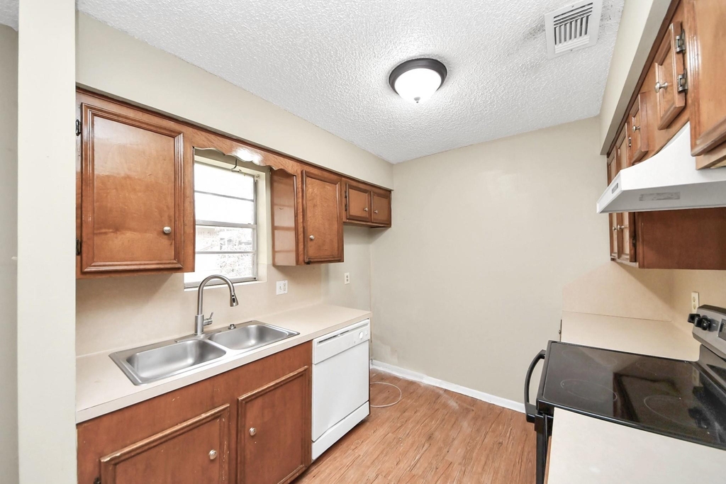 1006 Perry Street - Photo 20