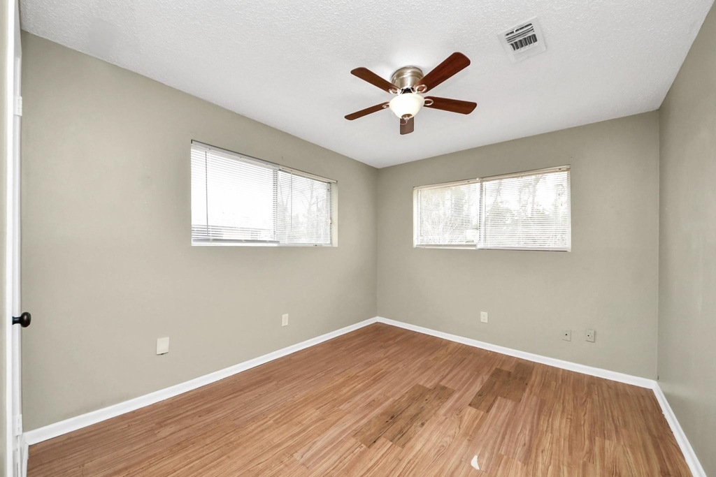 1006 Perry Street - Photo 30