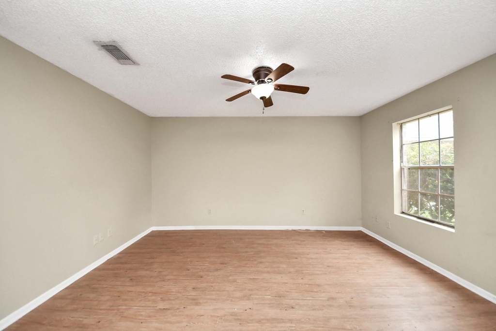 1006 Perry Street - Photo 27
