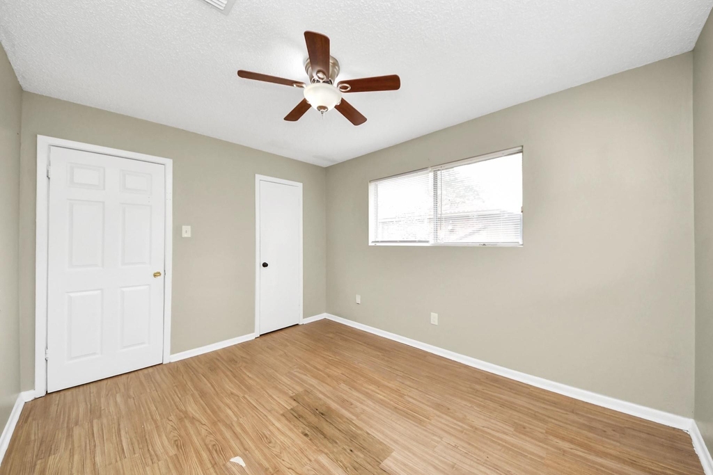1006 Perry Street - Photo 33