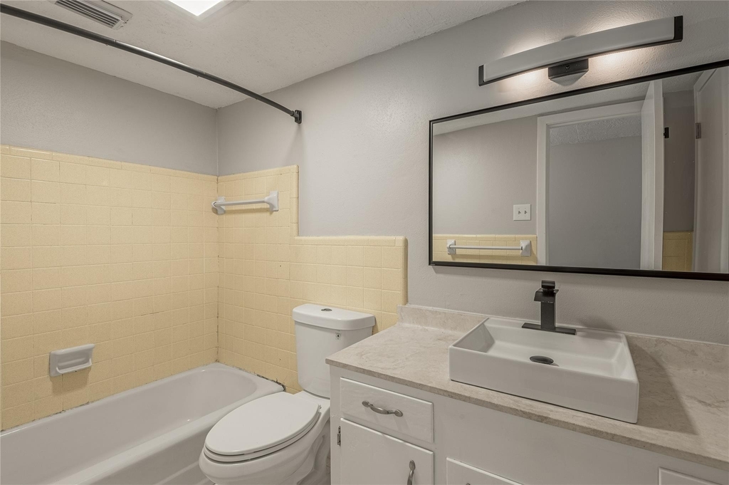 818 University Avenue - Photo 13