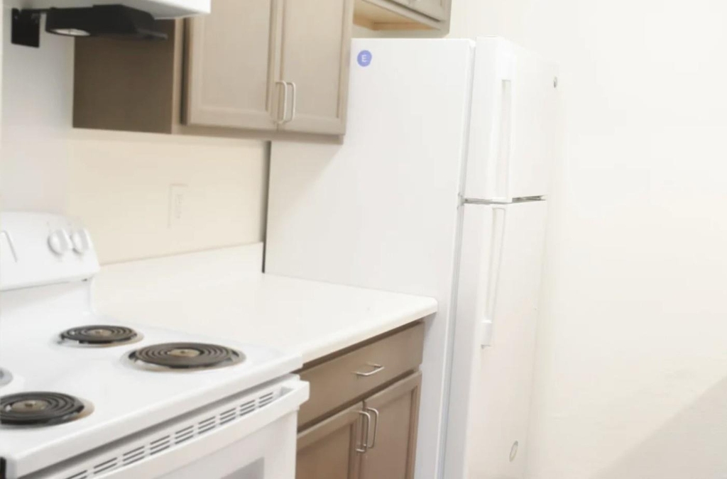 654 S Westwood Avenue - Photo 13