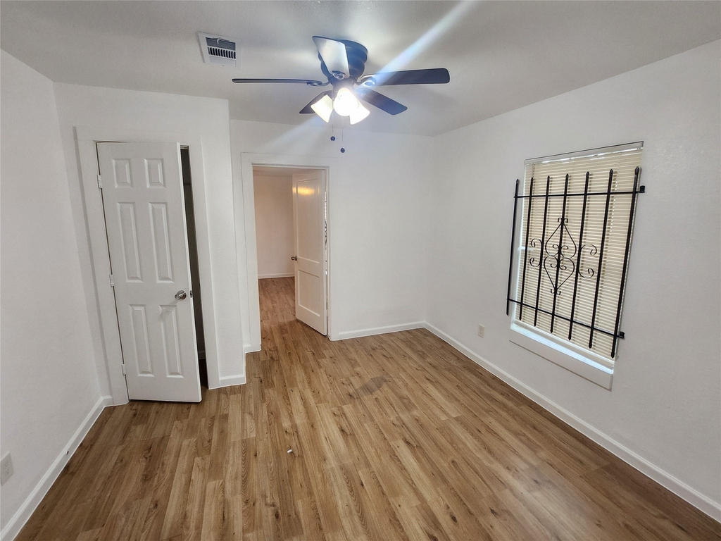 3206 Anita Street - Photo 8
