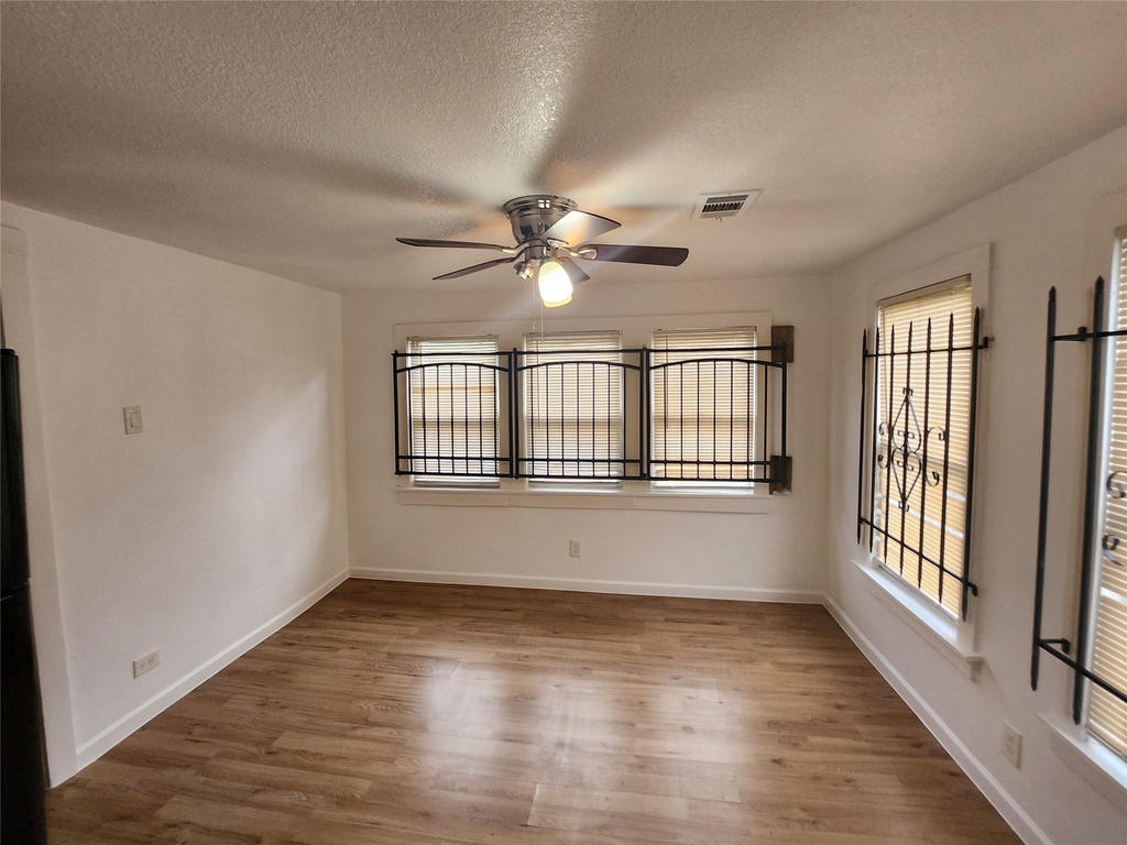 3206 Anita Street - Photo 4