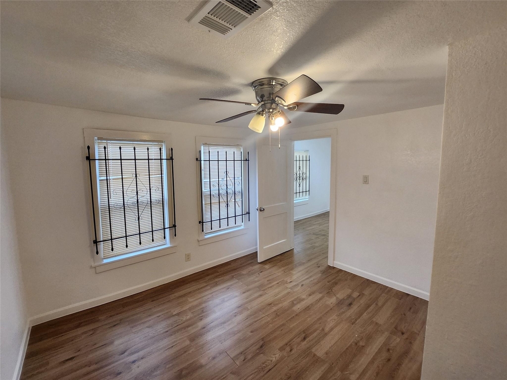 3206 Anita Street - Photo 6