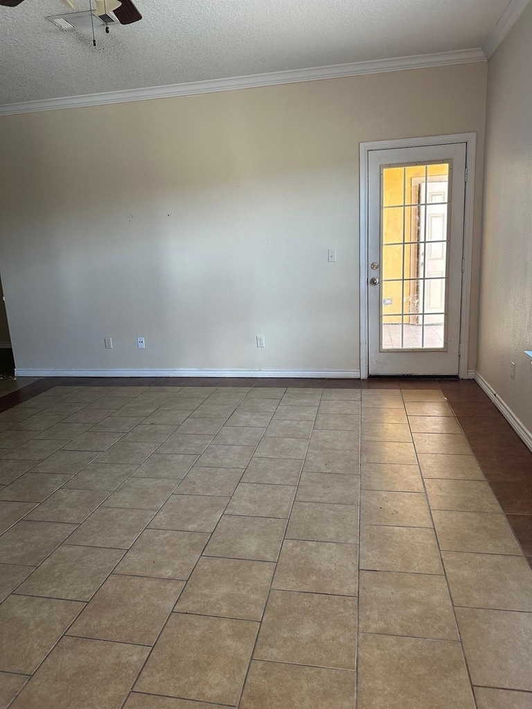 107 Oak Park Drive - Photo 8