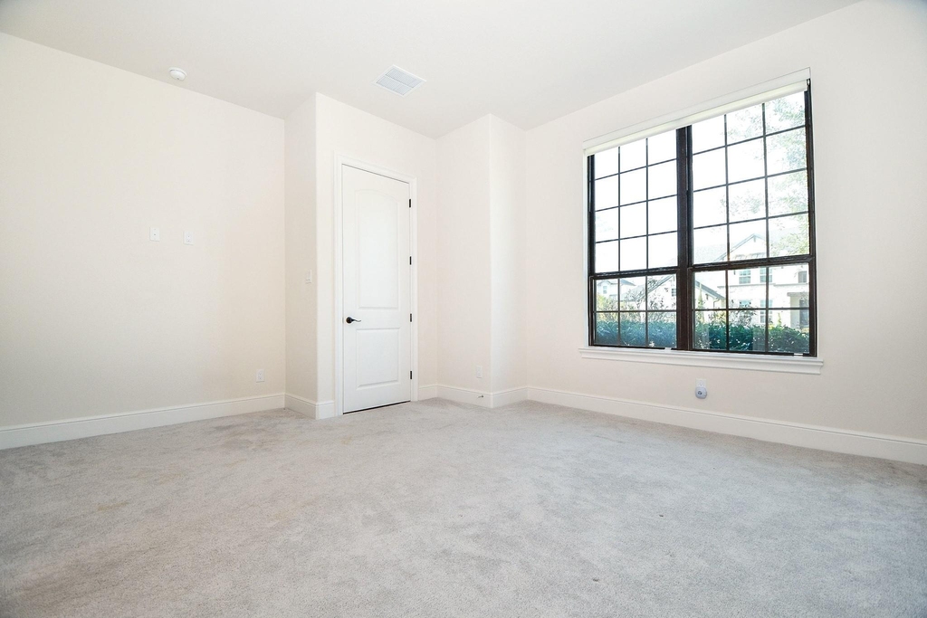 8526 Tombron Grove Road - Photo 31
