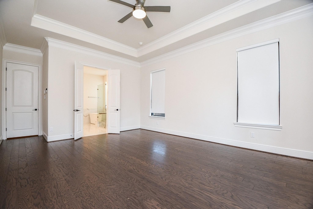 8526 Tombron Grove Road - Photo 17