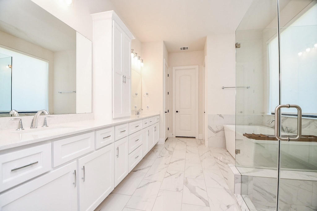 8526 Tombron Grove Road - Photo 18