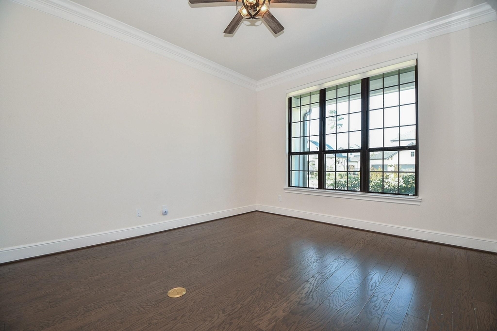 8526 Tombron Grove Road - Photo 8