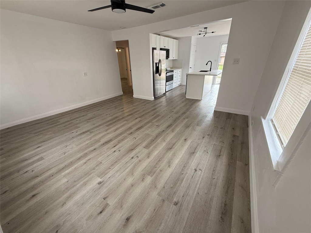 4114 Victoria Avenue - Photo 11