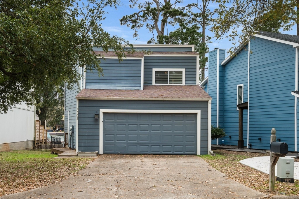 3203 Poe Drive - Photo 3
