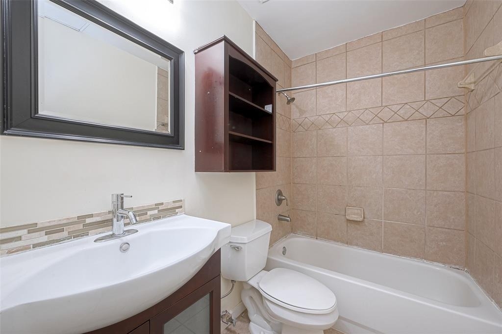 4515 Briar Hollow Place - Photo 11