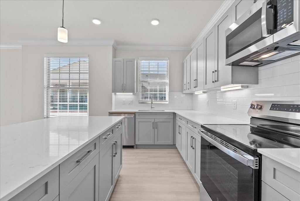 540 Hobbs Road - Photo 3