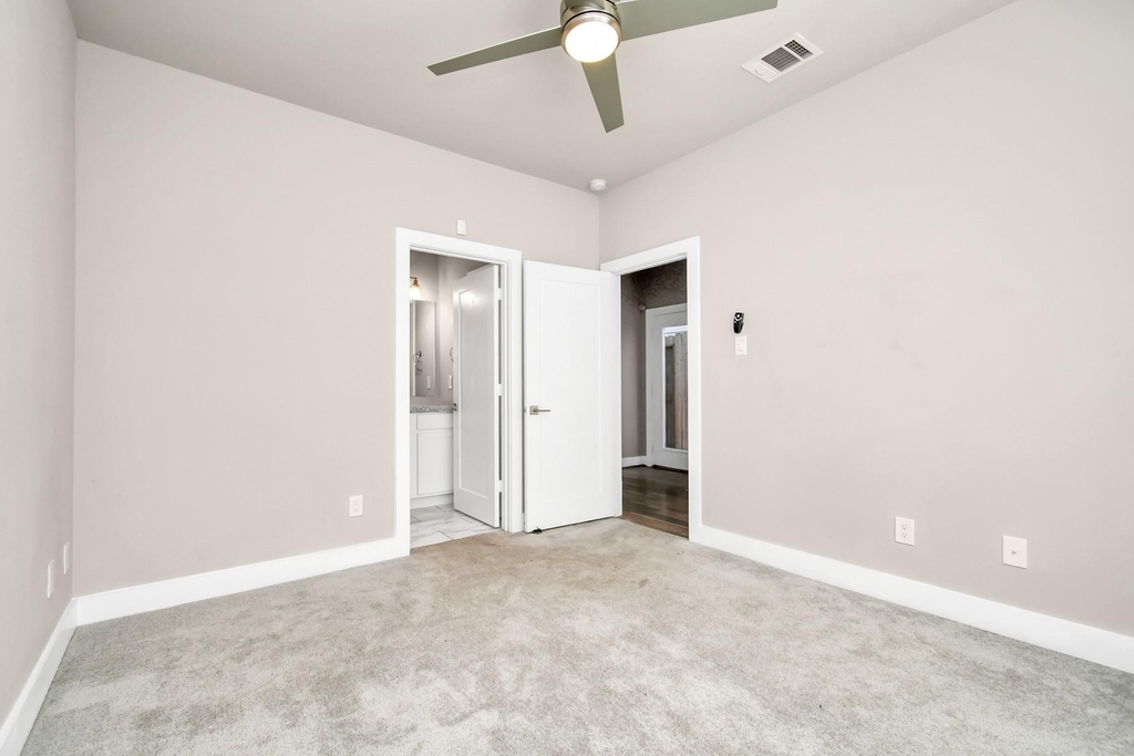 3538 Noah Street - Photo 3
