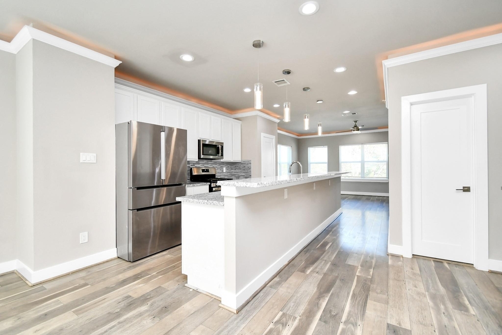3538 Noah Street - Photo 7