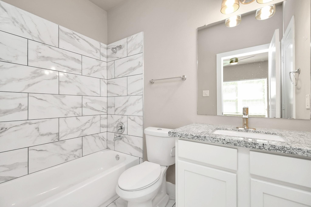 3538 Noah Street - Photo 4