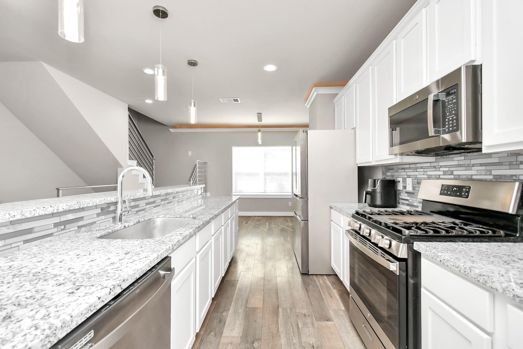 3538 Noah Street - Photo 8