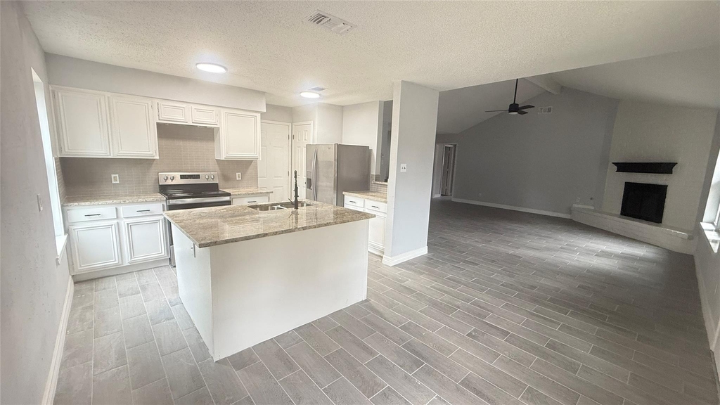 4202 Junker Street - Photo 5