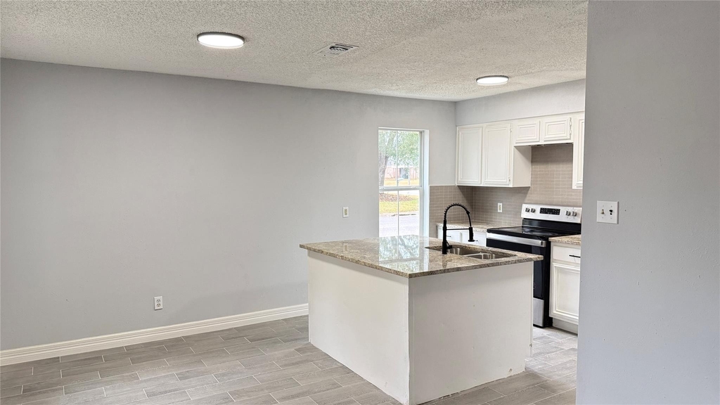 4202 Junker Street - Photo 14
