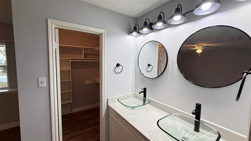 4202 Junker Street - Photo 6