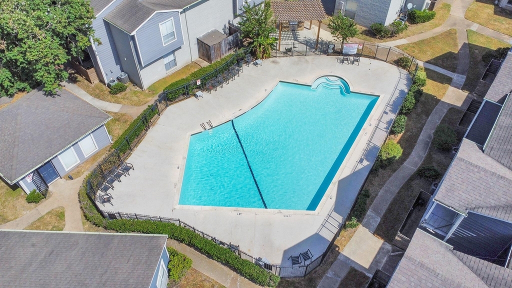 12211 Fondren - Photo 2