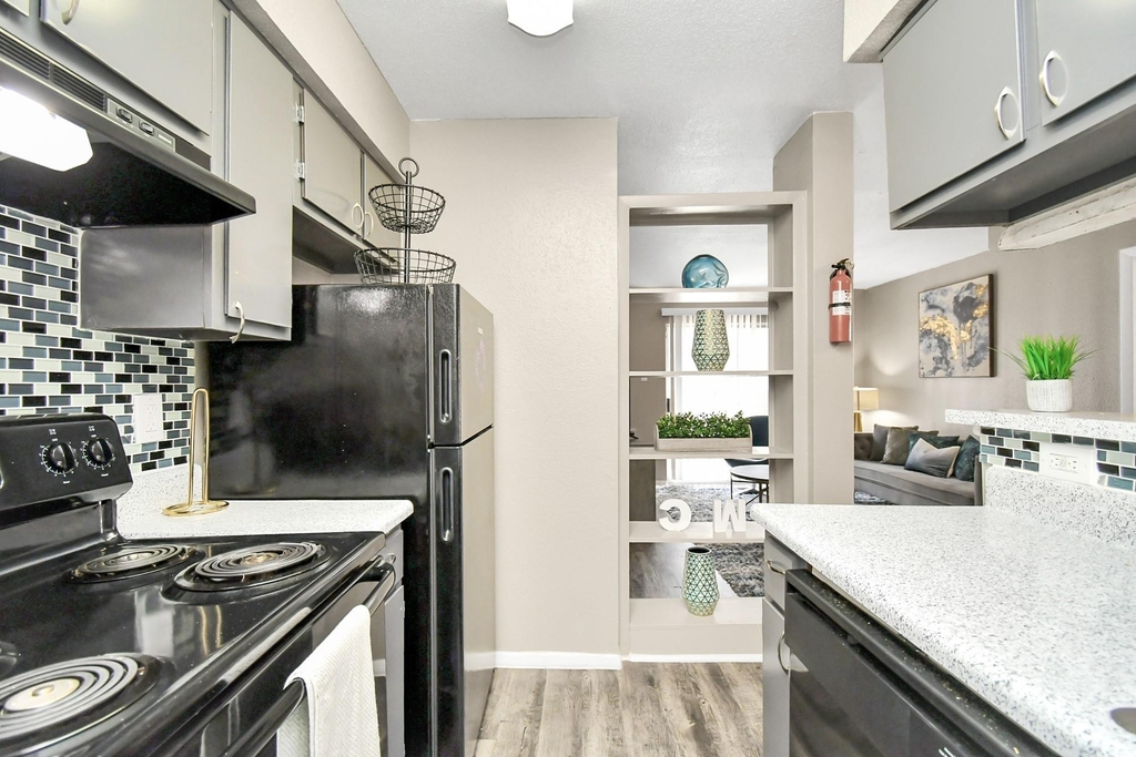 12211 Fondren - Photo 12