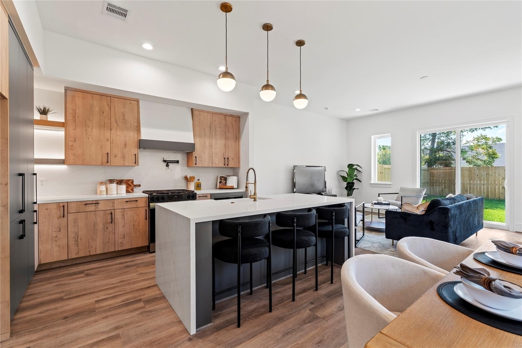 4218 Nichols Street - Photo 3