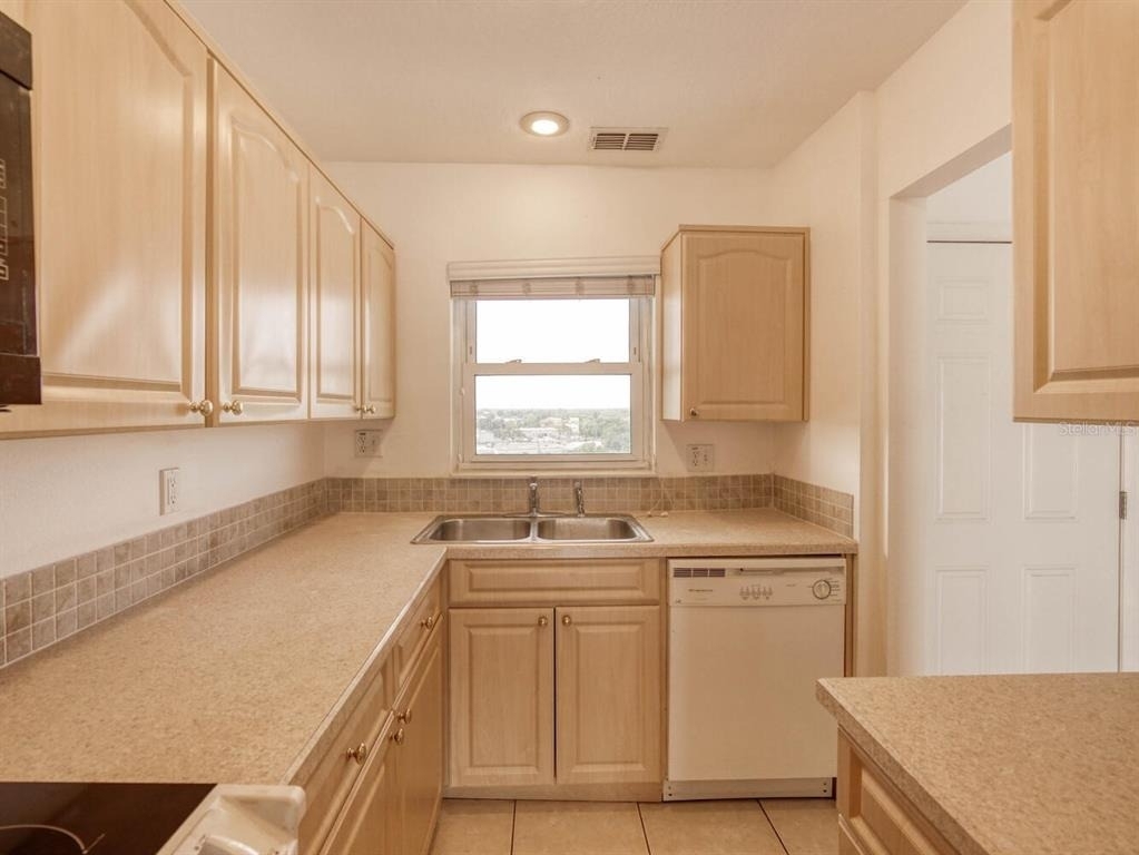 4939 Floramar Terrace - Photo 11