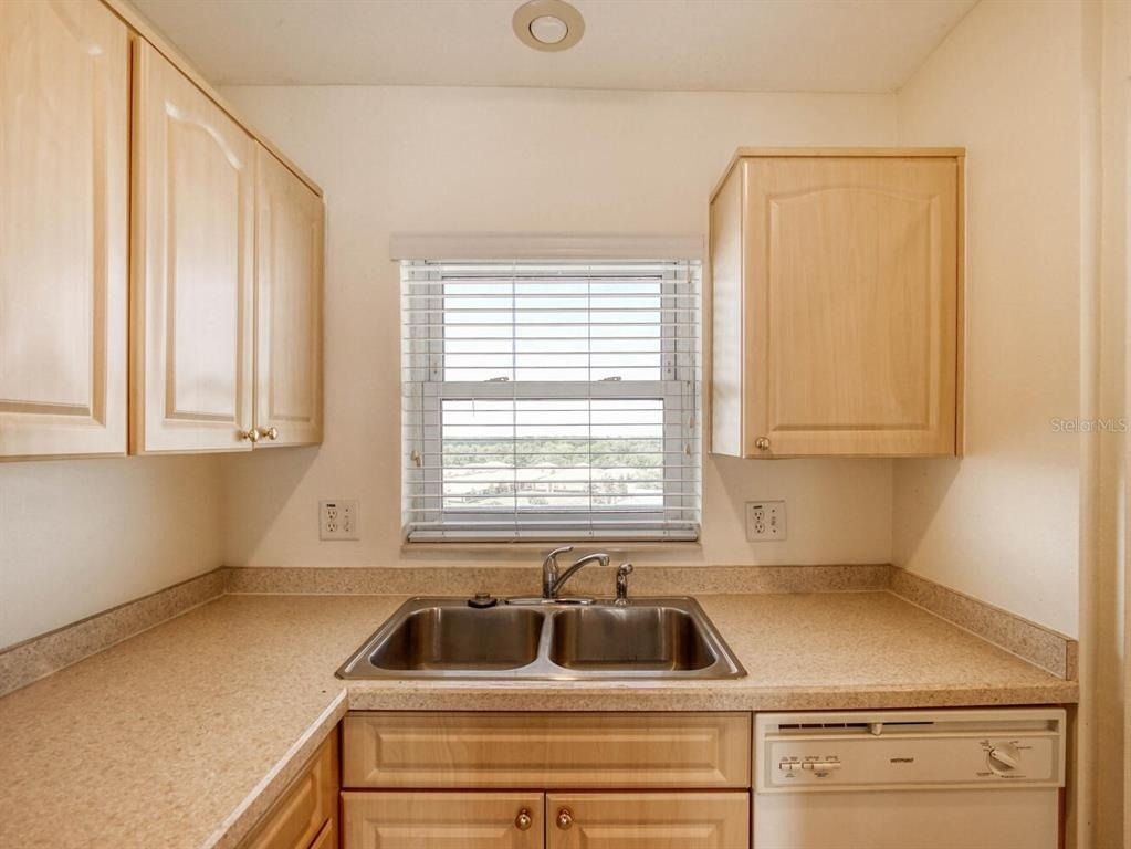 4939 Floramar Terrace - Photo 7